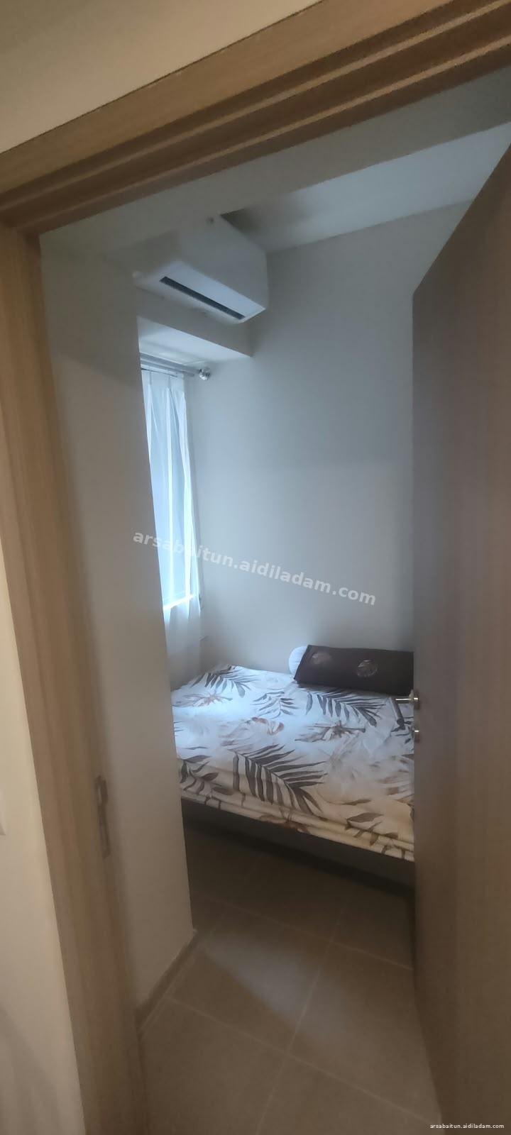 Room2 Area